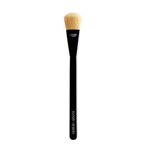 Armani shop blender brush